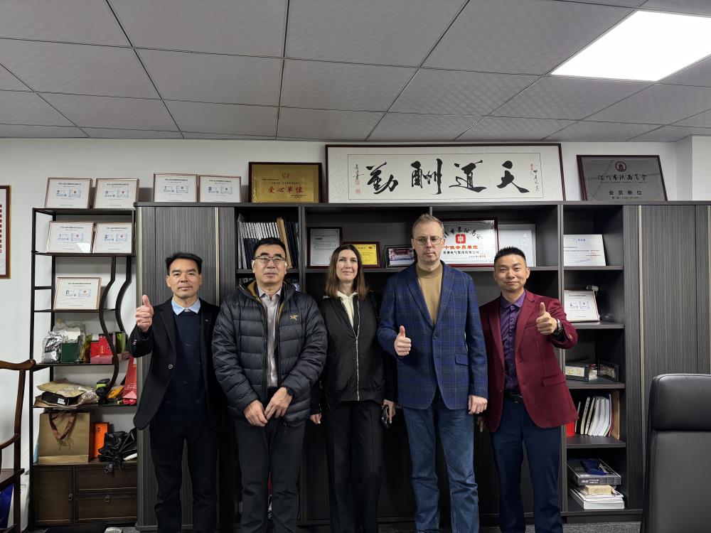 On December 13, 2024, Minsai Electric warmly received Russian power supply system customers