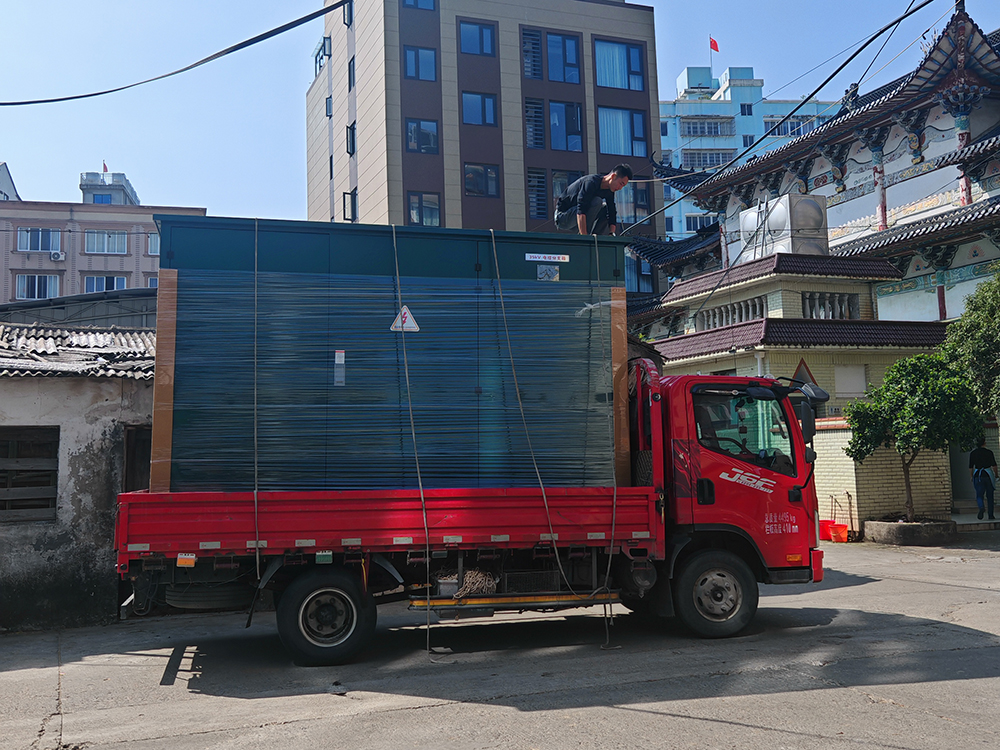 Pictures of the assembly and delivery site of complete sets of cabinets